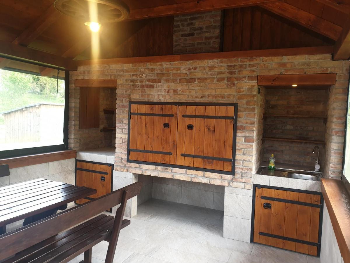 Guest Accommodation Marko Kesic กราโบวาซ ภายนอก รูปภาพ