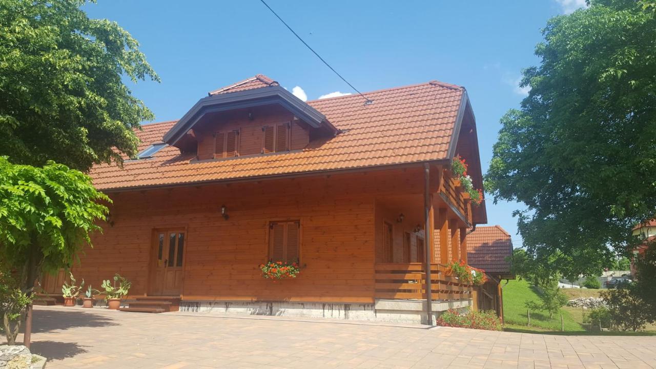 Guest Accommodation Marko Kesic กราโบวาซ ภายนอก รูปภาพ