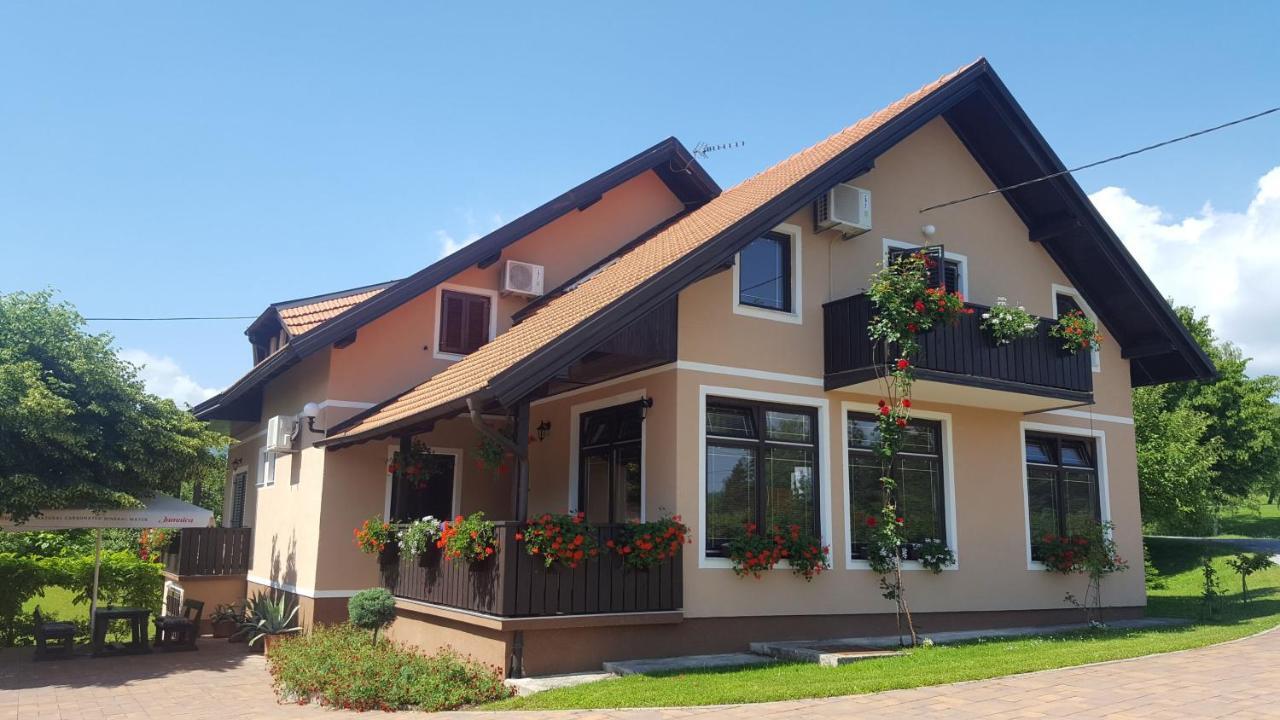 Guest Accommodation Marko Kesic กราโบวาซ ภายนอก รูปภาพ